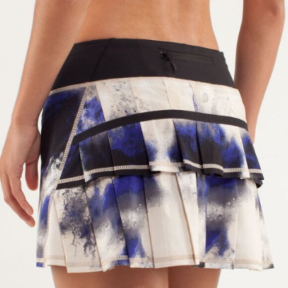 Lululemon Run: Pace Setter Skirt SZ 10 Milky Way Multi Print - Picture 2 of 8